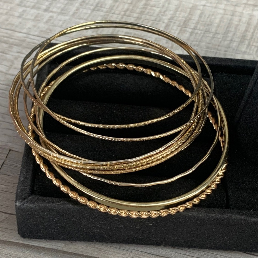 Gold Tone Bangle Bracelet Set 10pc Textured Rope Smooth Stackable 8 Inch 5138 - Picture 2 of 6